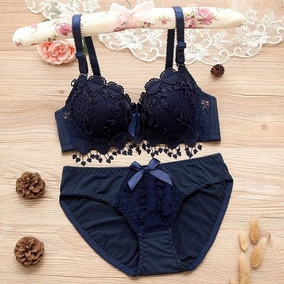 Flourish Women Lace embroidered Push Up Underwire Bra And Panty Set 018